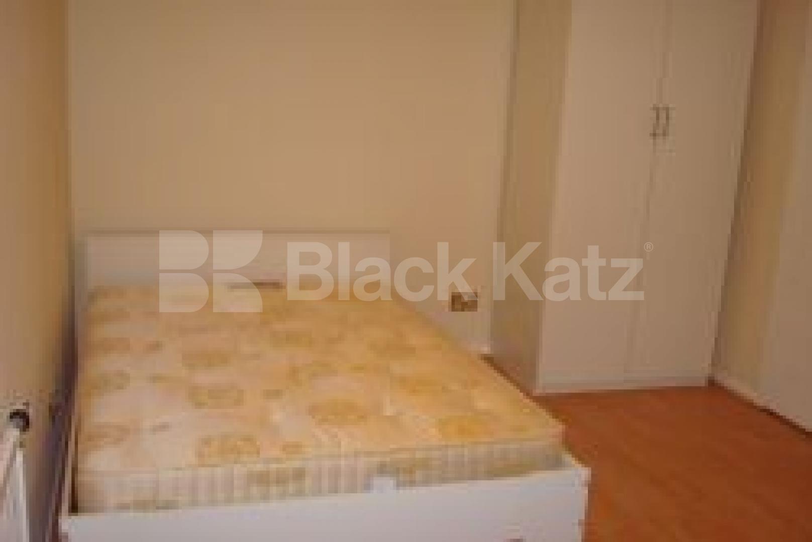 			3 Bedroom, 1 bath, 1 reception Flat			 Byworth Walk, ARCHWAY N19